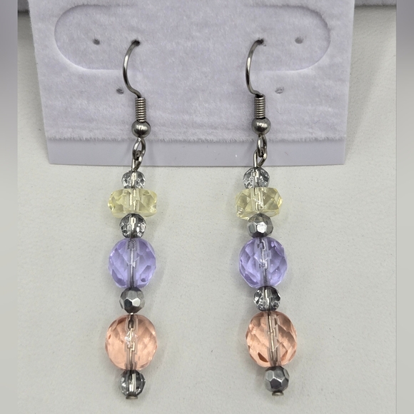 Crystal 3 Stone Earrings Made w Swarovski Crystals Silver Overlay Hypoallergenic - Picture 2 of 6